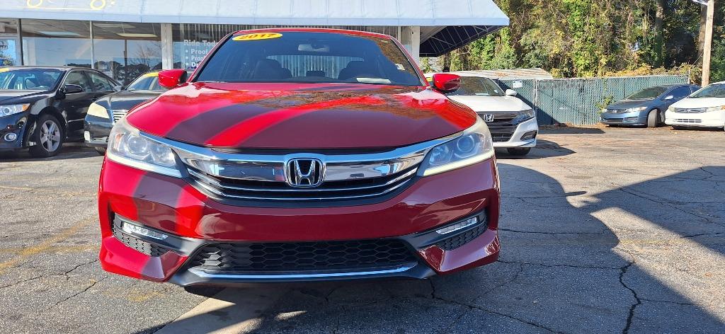 2017 Honda Accord Sport's photo