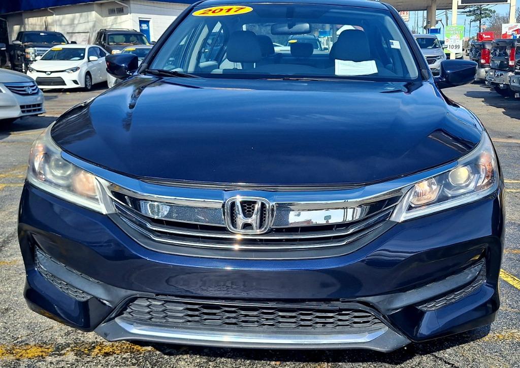 2017 Honda Accord LX's photo